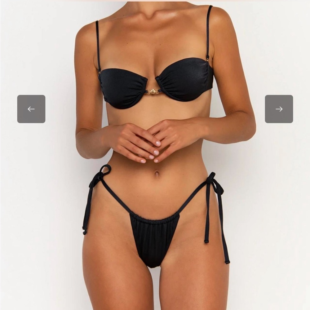 Chic Black Bikini Set - image 1